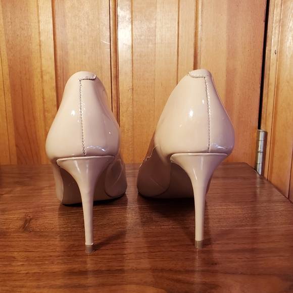 Nude pointed toe pumps - Picture 6 of 6
